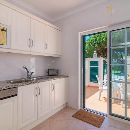 Villa Oceans 8. Almancil